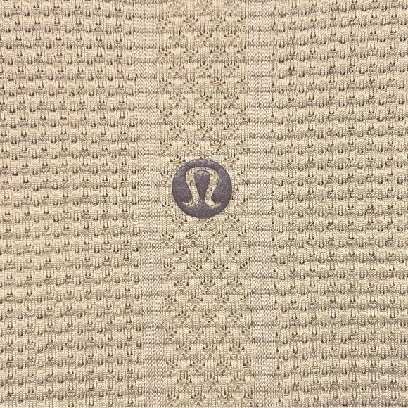 Lululemon swiftly tech short sleeve stretchy T-shirt, neon yellow, size 8 - Picture 9 of 13